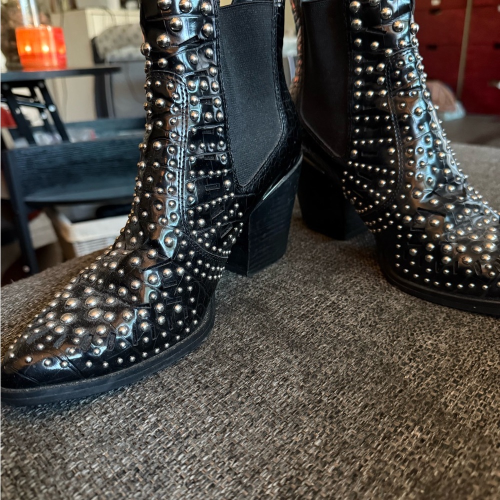 Steve Madden Black Studded Ankle Booties - Picture 2 of 3